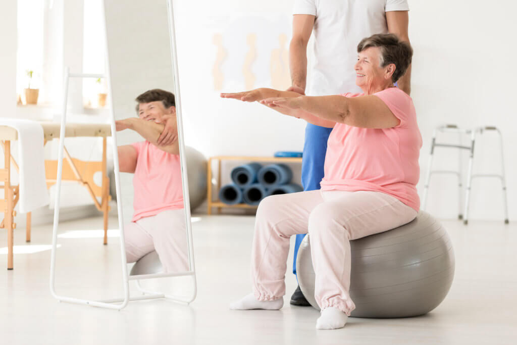 The benefits of treating arthritis with physical therapy in Grand ...