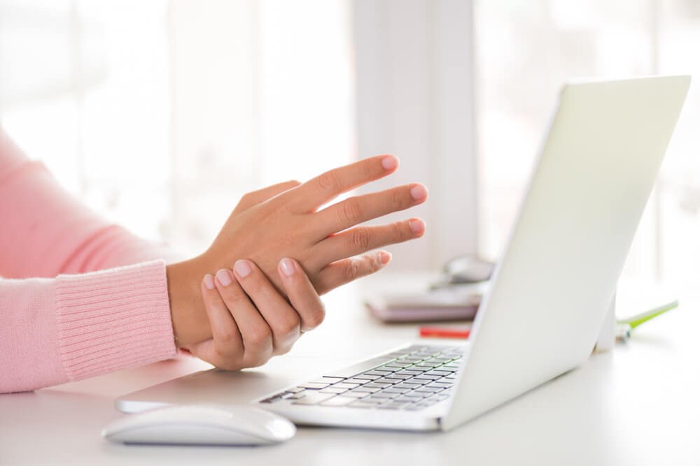 Three issues that can cause pinky side wrist pain