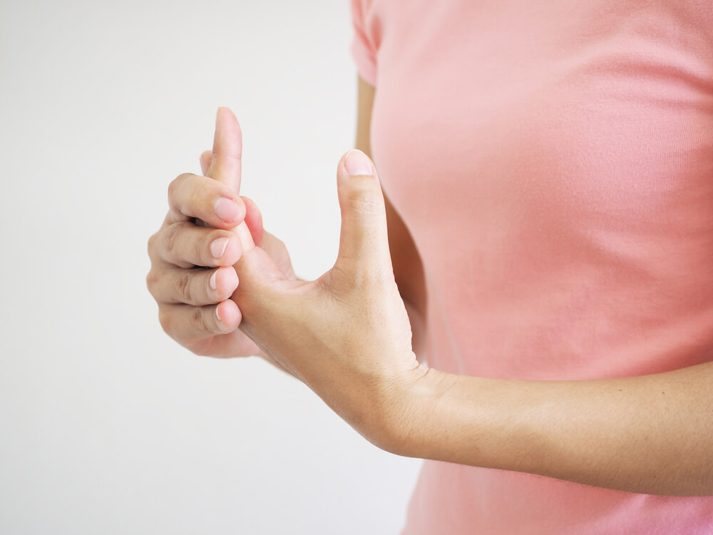 Why does my finger hurt when I bend it and how can physical therapists help me?