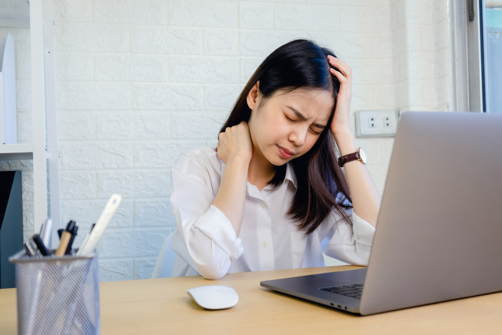 4 exercises that can help ease your cervicogenic headache