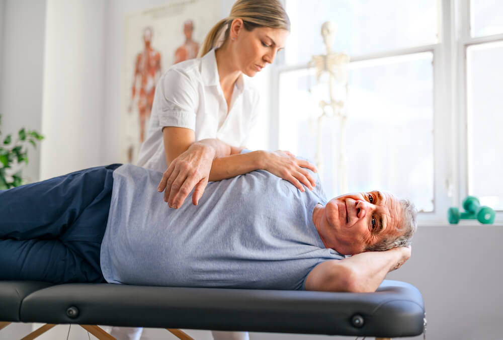 3 PT methods that can help reduce how long you have shoulder pain after surgery