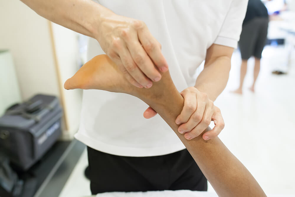 What should you do about burning pain after Achilles tendon surgery?