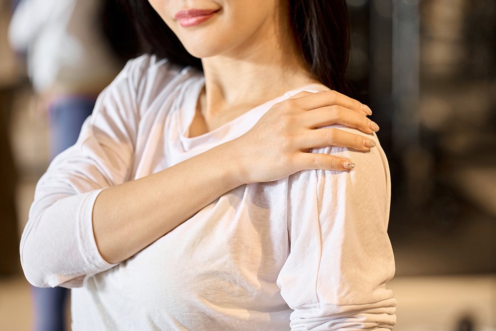 11 types of physical therapist-recommended exercises for shoulder tendinitis shoulder pain