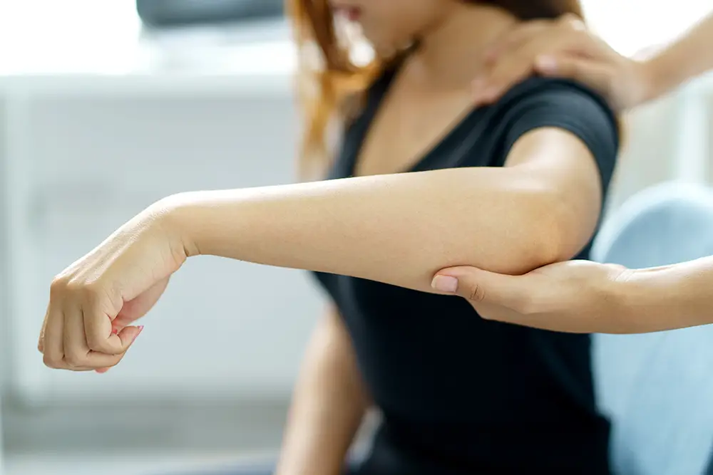 Dealing with muscle pain in your forearm? Check out these 6 possible causes